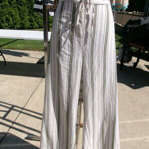 NWT ALEX&JORDAN OLIVE STRIPED CROP PANTS 2X